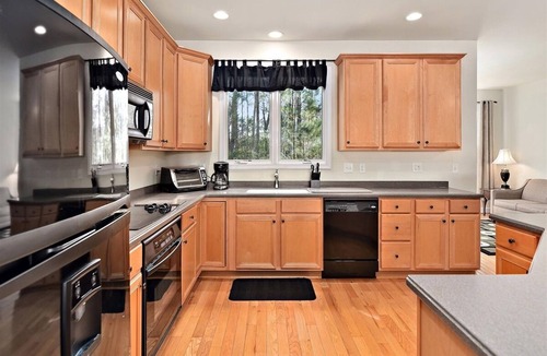 Glen Riddle House | Spacious Townhouse in the GlenRiddle Community