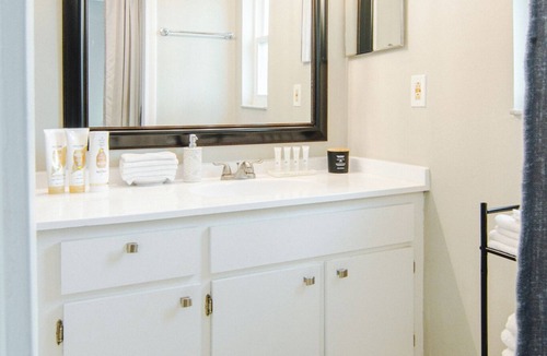 Kissimmee House | Spacious Vacation Home 20 min from Theme Parks!