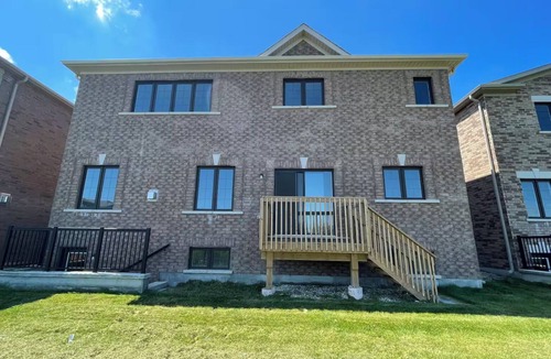 Stayner House | Spacious Waterfront Retreat near Blue Mountain & Wasaga Beach - All-Season Fun!