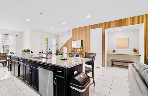 Four Corners House | Spectacular 3BD/3.5BH Free Resort 8mi Disney