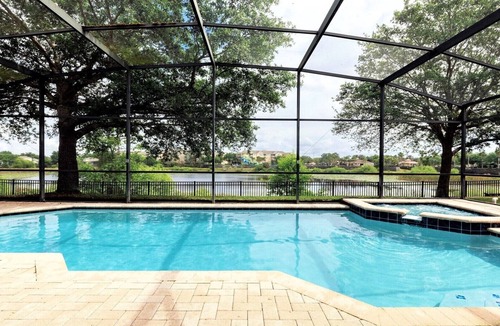 Windsor Hills House | ❤️Spectacular Lake View, Large Home/Pool & SPA, 2 Miles to Disney,Steps to Club