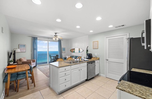 West Panama City Beach Condo | Splash! Beachfront, FREE Beach Chair Service, 15th Floor