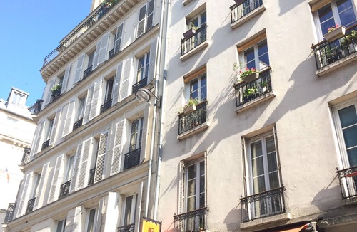 9th Arrondissement Apartment | Splendid Apartment R. Martyrs IN THE HEART OF PARIS 75009