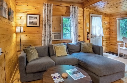 Arden Cottage | Springwood Cottage Resort - Cottage 14