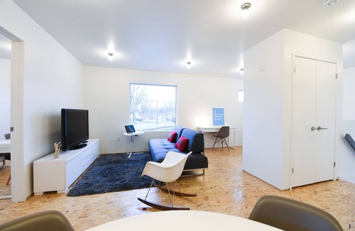 Stratford House | Square B+B Quick walk to downtown theatres, restaurants, and shops.