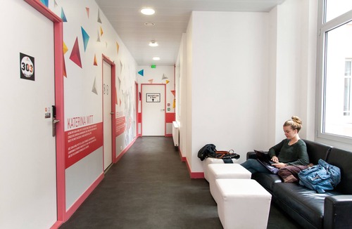 Saint-Vincent-de-Paul Hostel | St Christopher's Inn Gare Du Nord - Hostel