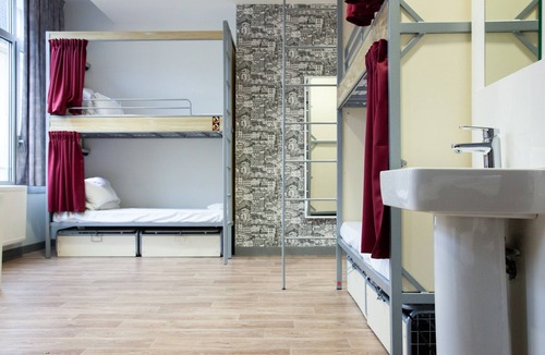 Saint-Vincent-de-Paul Hostel | St Christopher's Inn Gare Du Nord - Hostel