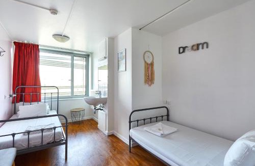 La Villette Hostel | St Christopher's Inn Paris - Canal