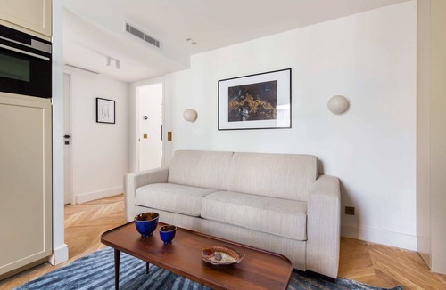 Pigalle Apartment | St Georges - Fabulous Two Bedroom in Paris