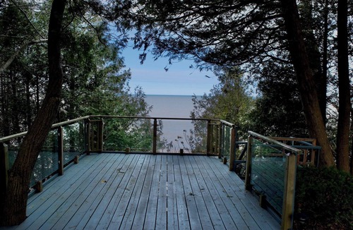 Bluewater Cottage | Starlight Lakefront Cottage