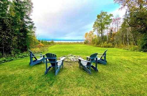 Meaford Cottage | Starlit : Private 5 Acres Lakefront Cottage - Georgian Bay