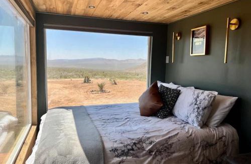Meadview House | Starwalk Luxury Off Grid Sky Walk by Grand Canyon