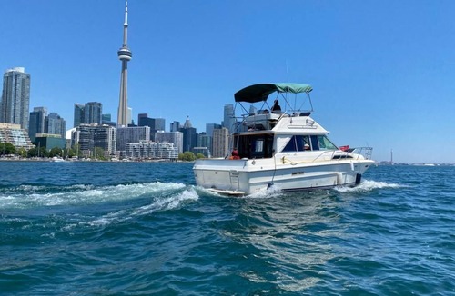 Central Waterfront Boat Rental | Stay on Yacht/Unique Experience/Toronto Lake