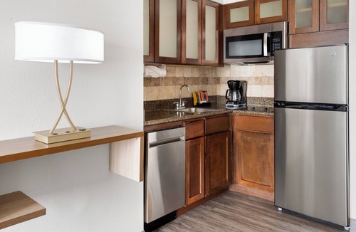 Harrisburg - Hershey Hotel | Staybridge Suites Harrisburg by IHG