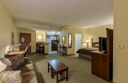 Harrisburg Hotel | Staybridge Suites Harrisburg-Hershey by IHG