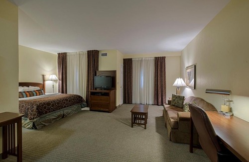 Harrisburg Hotel | Staybridge Suites Harrisburg-Hershey by IHG