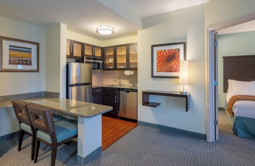 Concordville Hotel | Staybridge Suites Wilmington - Brandywine Valley by IHG