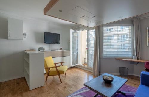 Issy-les-Moulineaux Apartment | StayParis