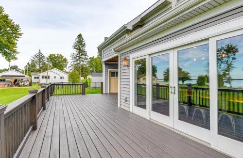 Cicero House | Steps From Oneida Lake: Spacious Gem w/Game Room!