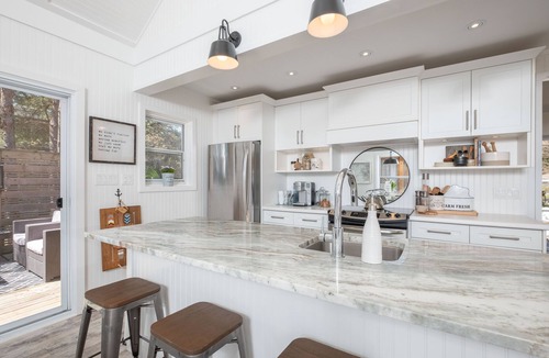 Huron-Kinloss Cottage | Steps from sandy beach - Lurgan Beach cottage