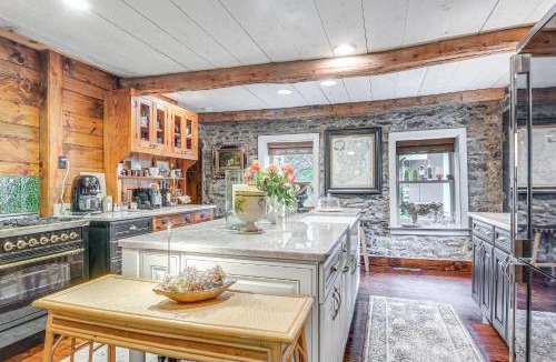 Kintnersville House | Steps to Delaware Canal: Enchanting Stone Cottage!