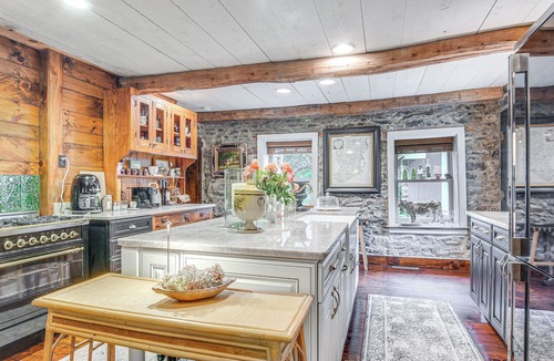 Kintnersville Cottage | Steps to Delaware Canal: Enchanting Stone Cottage!