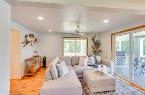 Dauphin House | Steps to Susquehanna River: Hot Tub Hideaway!