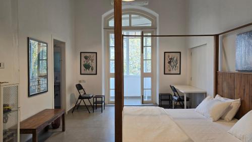 Wellington Pier Apartment | Stevens Street Atelier Heritage Property