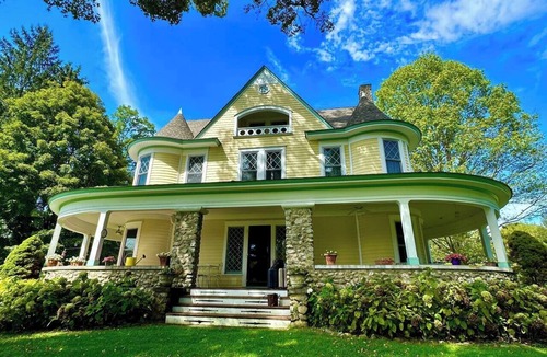 Pine Plains House | Stissing Lake House | Hudson Valley Lake Front