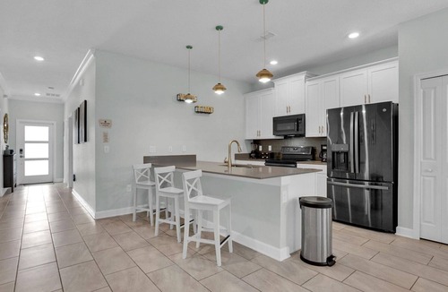 Bay Lake House | Storey Lake-CLOSEST RESORT TO DISNEY-FREE RESORT FACILITIES -MODERN-FREE WIFI