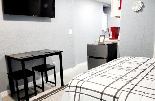 Lakeland Apartment | Studio 3!