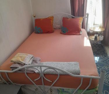 Saint-Ouen Hotel | Studio abir