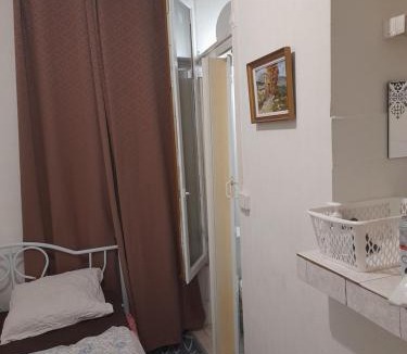 Saint-Ouen Hotel | Studio abir