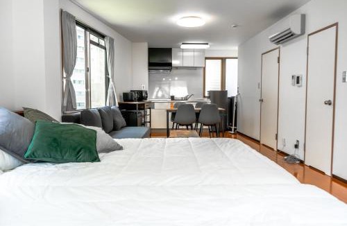Tomigaya Apartment | Studio aoi 301