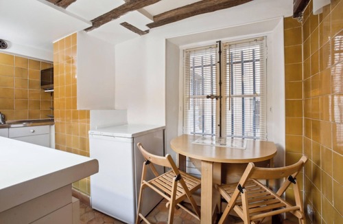 3rd Arrondissement Apartment | Studio Apartment is Le Marais With Full Kitchen