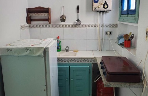 Sqanes Apartment | Studio climatisé près de la mer et aéroport