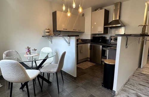 Saint-Maurice Apartment | Studio Cosy 37m² à Saint-maurice