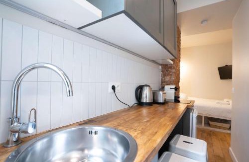 Quartier de la Chapelle Apartment | Studio cosy Love room - paris 18 -2P