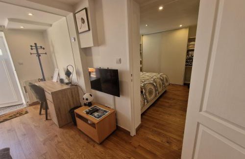 Drancy Apartment | Studio Drancy avec Jardin 45 m2