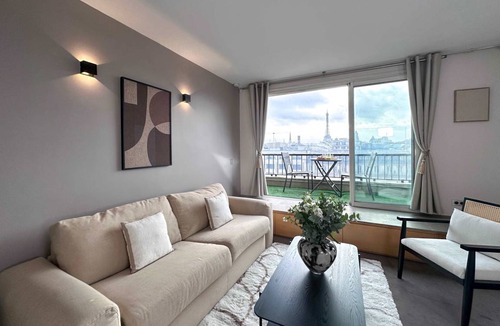 Faubourg-du-Roule Apartment | Studio flat ∙ 3 guests