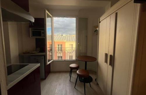 Quartier Saint-Ambroise Apartment | studio in Paris 11th