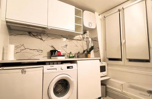 Chaussee-d'Antin Apartment | Studio Moderne Haussemann