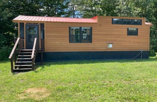 Hector Apartment | Studio Park Model Cabin in the Heart of Wine Country