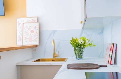 Chaussee-d'Antin Apartment | Studio-Private Bathroom-Modern