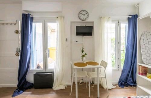 Puteaux Apartment | Studio Puteaux Paris-Defense by Servallgroup