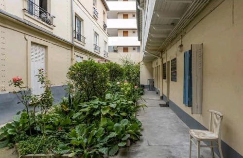 Puteaux Apartment | Studio Puteaux Paris-Defense by Servallgroup