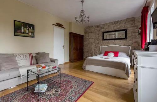 4th Arrondissement Apartment | Studio Saint Louis en Ile