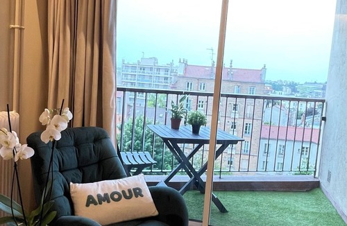Parc-de-Montsouris Apartment | Studio Thélissa - At the foot of Metro Station Gentilly - Free parking