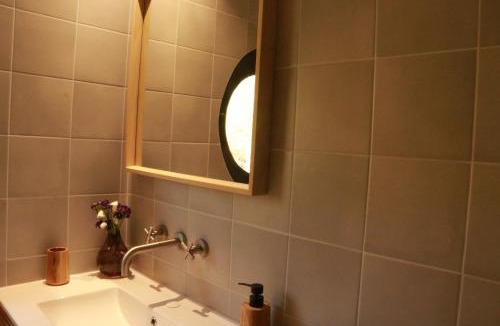 Puteaux Boat Rental | Studio très cosy - indépendant dans une péniche - Paris 16