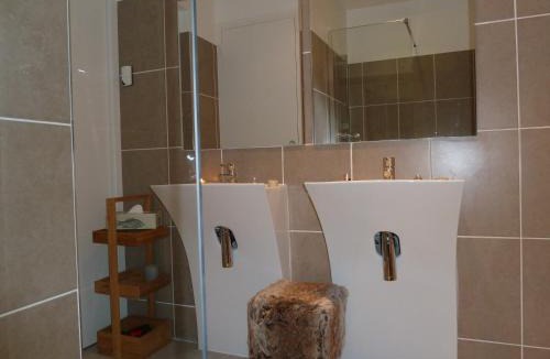 Bois Clos d'Orleans Apartment | Studios Albri